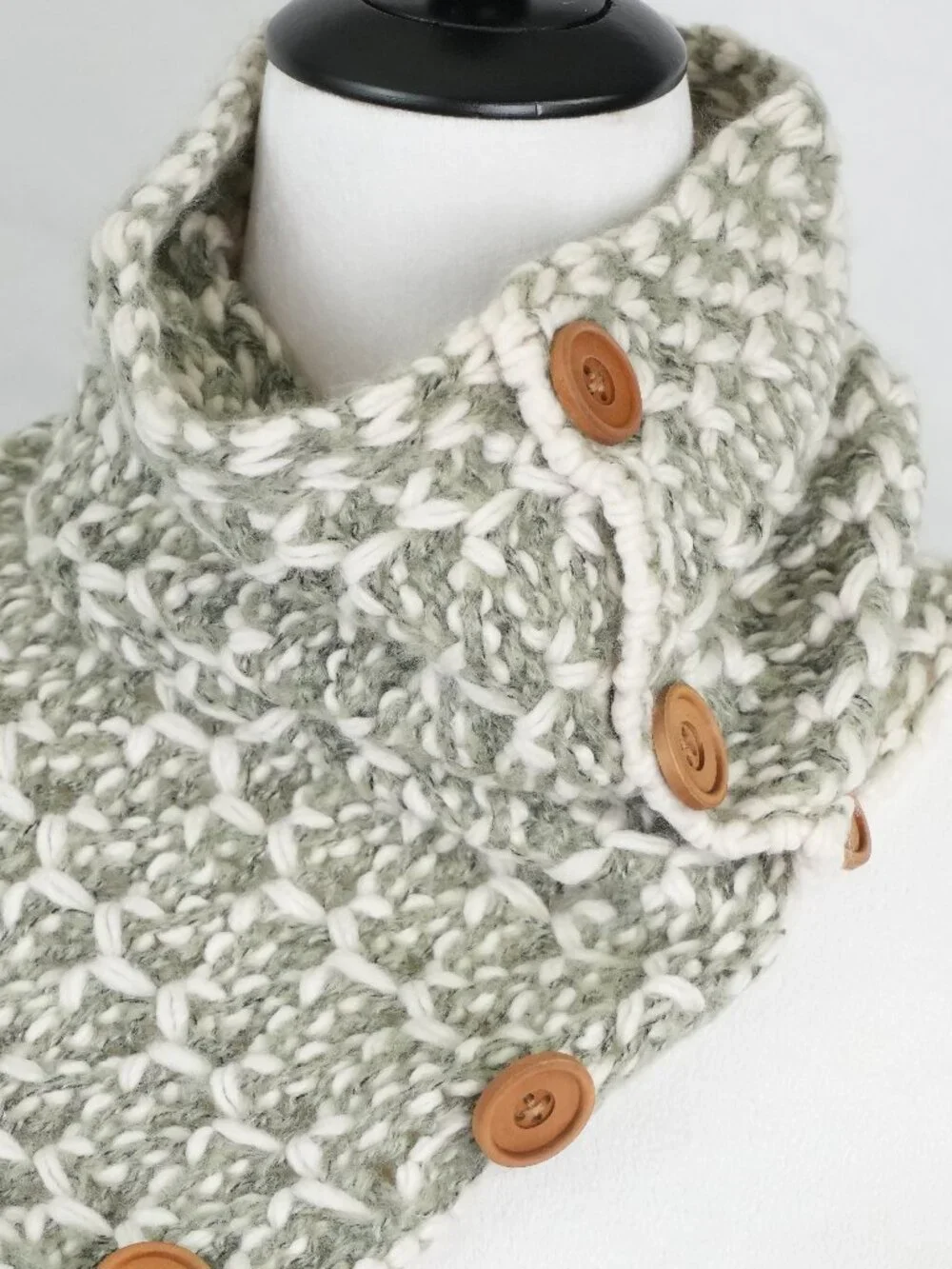 NWT Simply Noelle Nantucket Collection Scarf Chunky Knit Neck Cover G